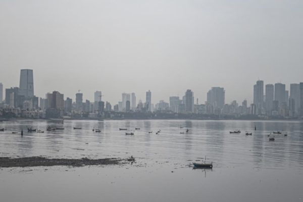 1u6c6b5o Cyclone Tauktae Mumbai Coastline Pti Photo 625x300 15 May 21.jpg