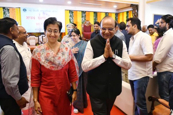 D2s7iuqo Atishi Vinai Saxena Atishi 625x300 22 November 24.jpeg
