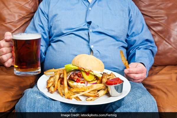 Unhealthy Eating Habits Midnight Hunger 650x400 51498807873.jpg