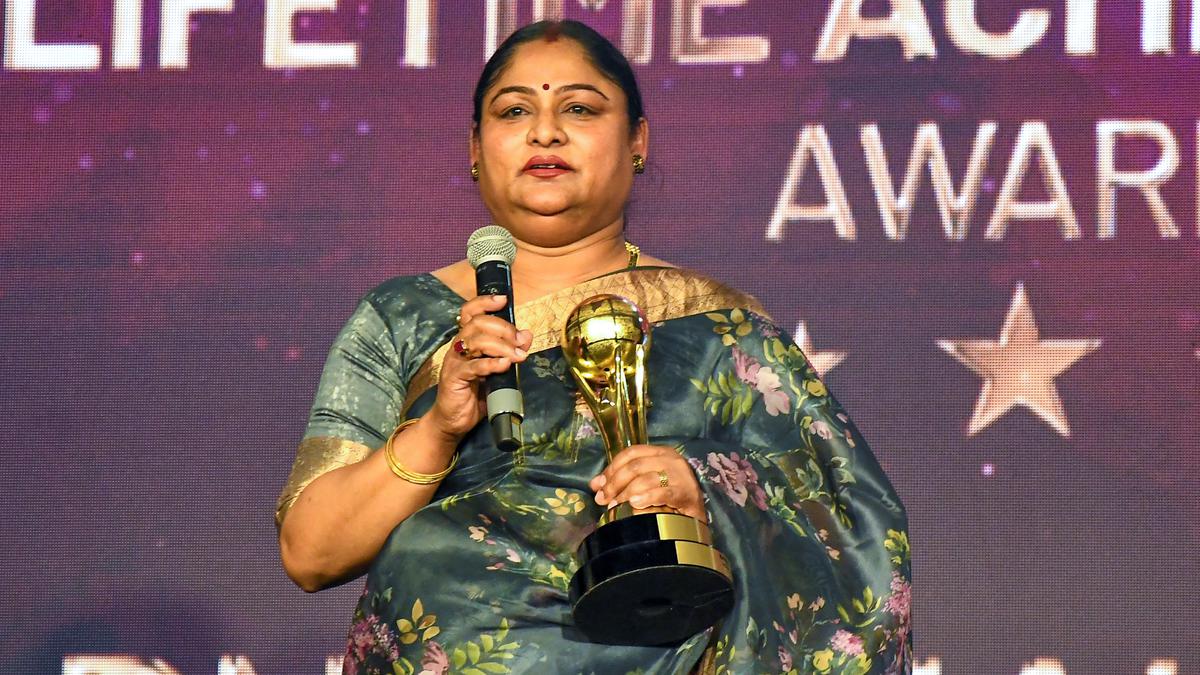 11908 8 2 2024 21 18 16 5 Emm 4038.jpg