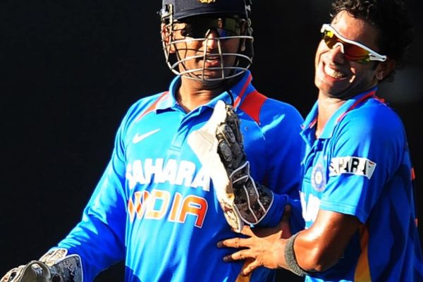 7o5142j Ms Dhoni Manoj Tiwary 625x300 27 January 25.jpg