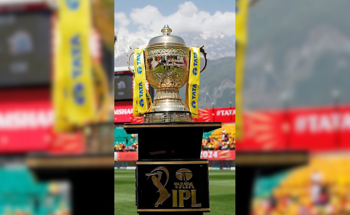 7rk27448 Ipl Trophy Bcci 625x300 21 May 24.jpg