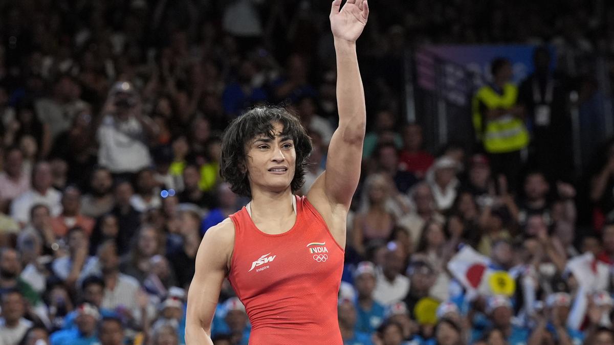 Correction Paris Olympics Wrestling 55034.jpg