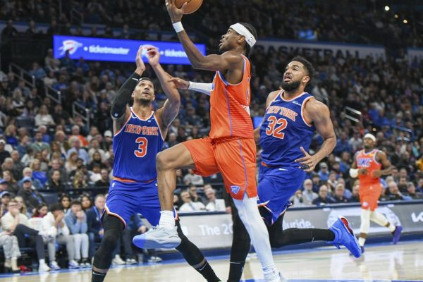 Knicks Thunder Basketball 70728.jpg