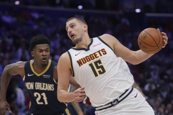 Nuggets Pelicans Basketball 06144.jpg