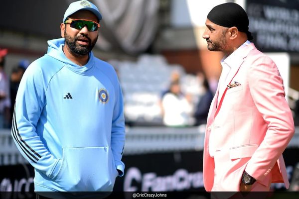 O263tqv8 Rohit Sharma Harbhajan Singh X 625x300 04 January 25.jpeg