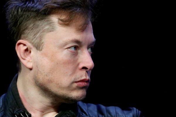 Twitter Musk Bloomberg 1681982669802.jpg