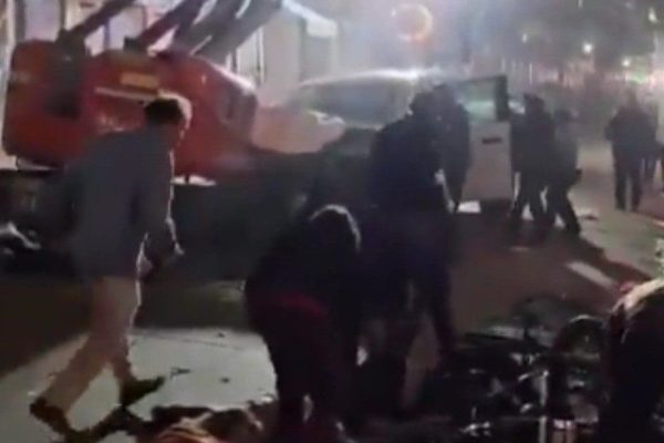 Vehicle Rams Crowd New Orleans New Year Party 2025 01 0fca4c63f3eca98bde65ebc98e38fd39 16x9.jpeg