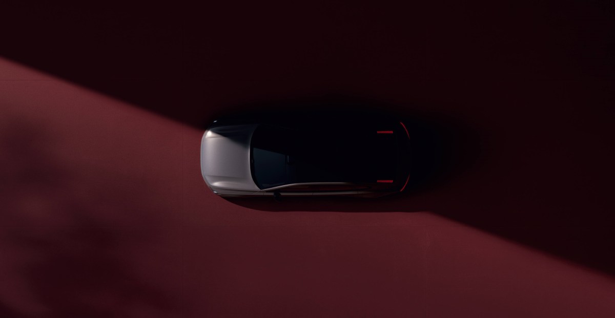 341170 Volvo Es90 Teaser Image.jpg