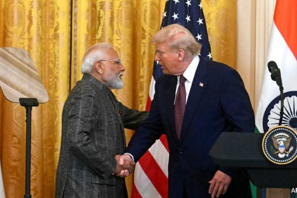 9nuooai8 Modi Trump Afp 625x300 14 February 25.jpeg