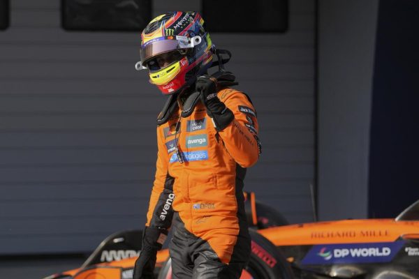 China F1 Gp Auto Racing 85903.jpg