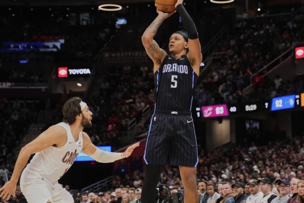 Magic Cavaliers Basketball 63662.jpg