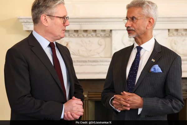Dq0d5vbg S Jaishankar Meeting Uk Pm 625x300 05 March 25.jpeg