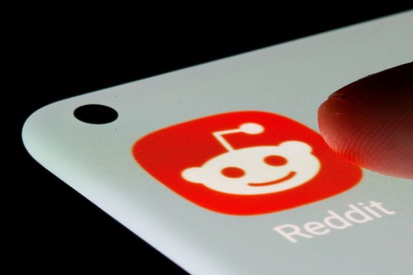 Reddit Funding Reuters 1630658296339 1686113895134.jpg