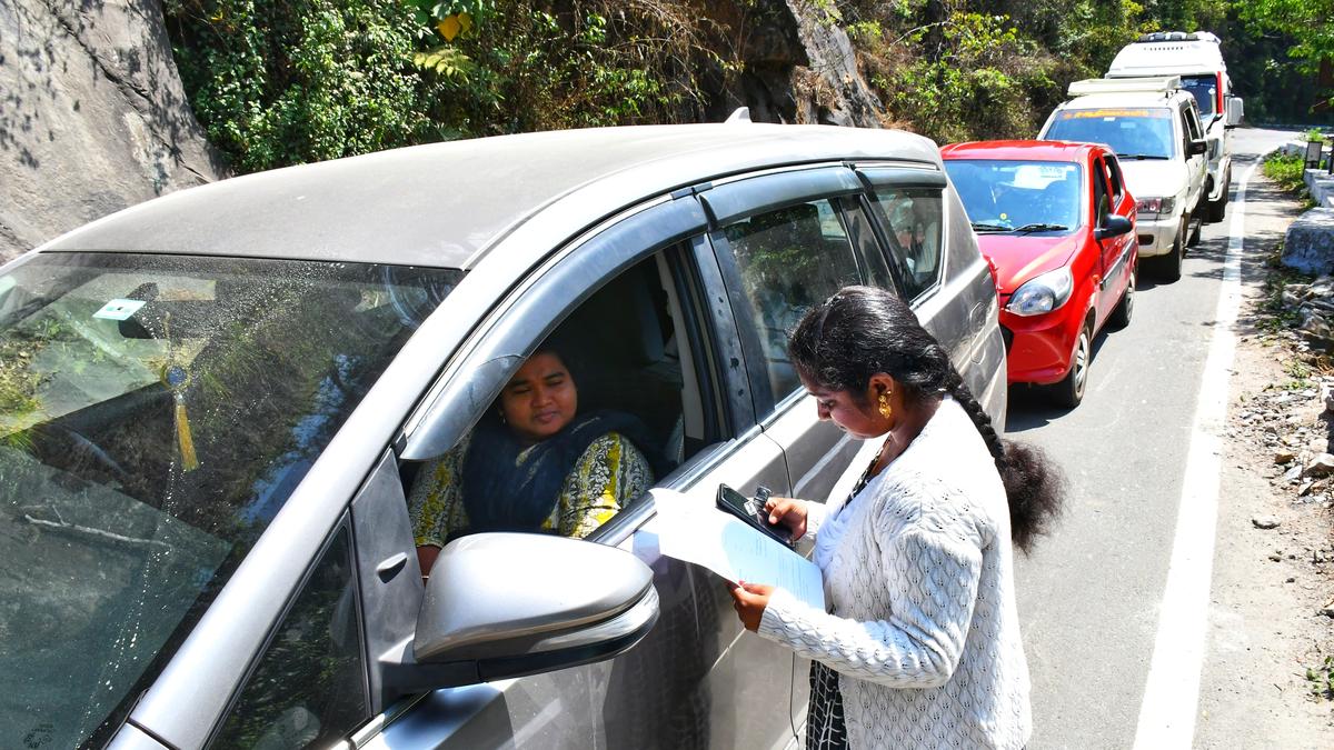 08 Kodaikanal20e Pass 001.jpg