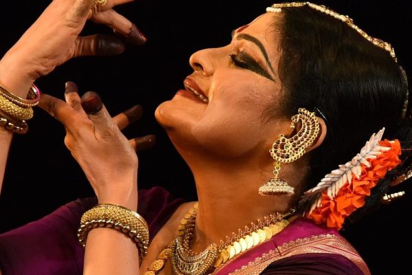 25fr geeta20chandran20tasting20amrit.jpg