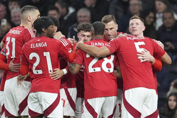 Britain Soccer Premier League 98978.jpg