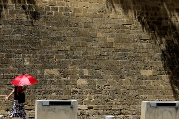 Cyprus heat wave 95910.jpg