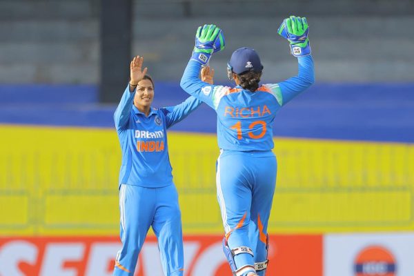 Sneh20rana20celebrate20wicket202.jpg
