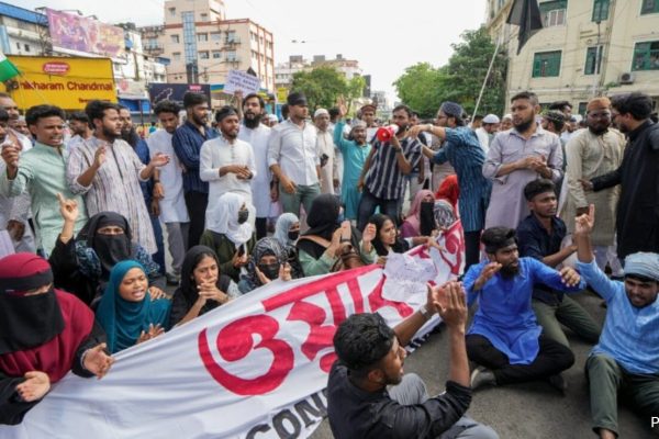 O6qbs5io Waqf Protest Pti 625x300 14 April 25.jpeg