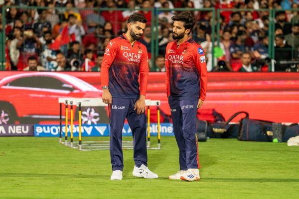 1k2vpq8k virat kohli with rajat patidar 625x300 16 may 25.jpg