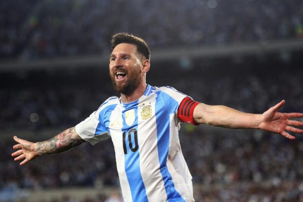 2024 10 16t025952z 2132779339 up1ekag01q3tn rtrmadp 3 soccer worldcup arg bol report.jpg