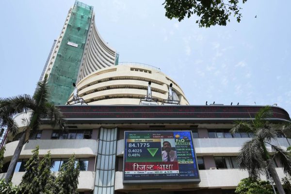 India economy 71324.jpg