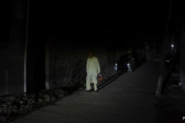 F25cnld4 srinagar blackout pti 625x300 09 may 25.jpeg
