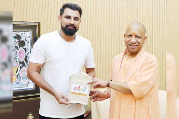 Ongp0c24 mohammed shami with up cm yogi adityanath 625x300 19 may 25.jpg