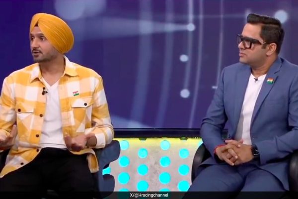 Opno8cgk harbhajan and aakash chopra x 625x300 18 may 25.jpeg