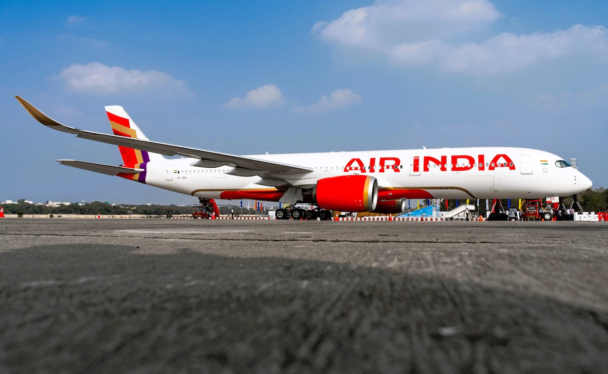 P6tlhav air india passengers 625x300 19 november 24.jpg