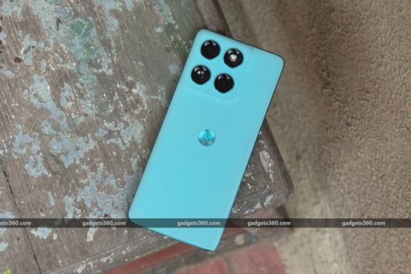 Top Mobile Phones Under Rs 25,000 in India (June 2025): OnePlus Nord CE 4, Nothing Phone 3a, Poco X7, More Motorola edge 60 fusion design familiar gadgets 360 1748523172607.jpg