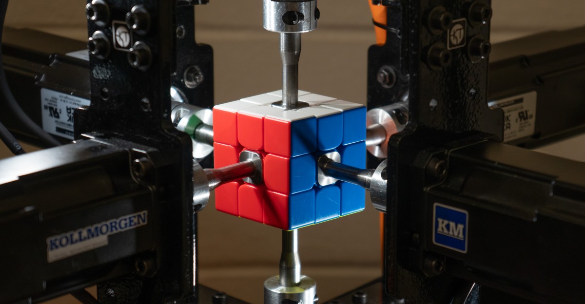 Purdue rubiksbot1.jpg