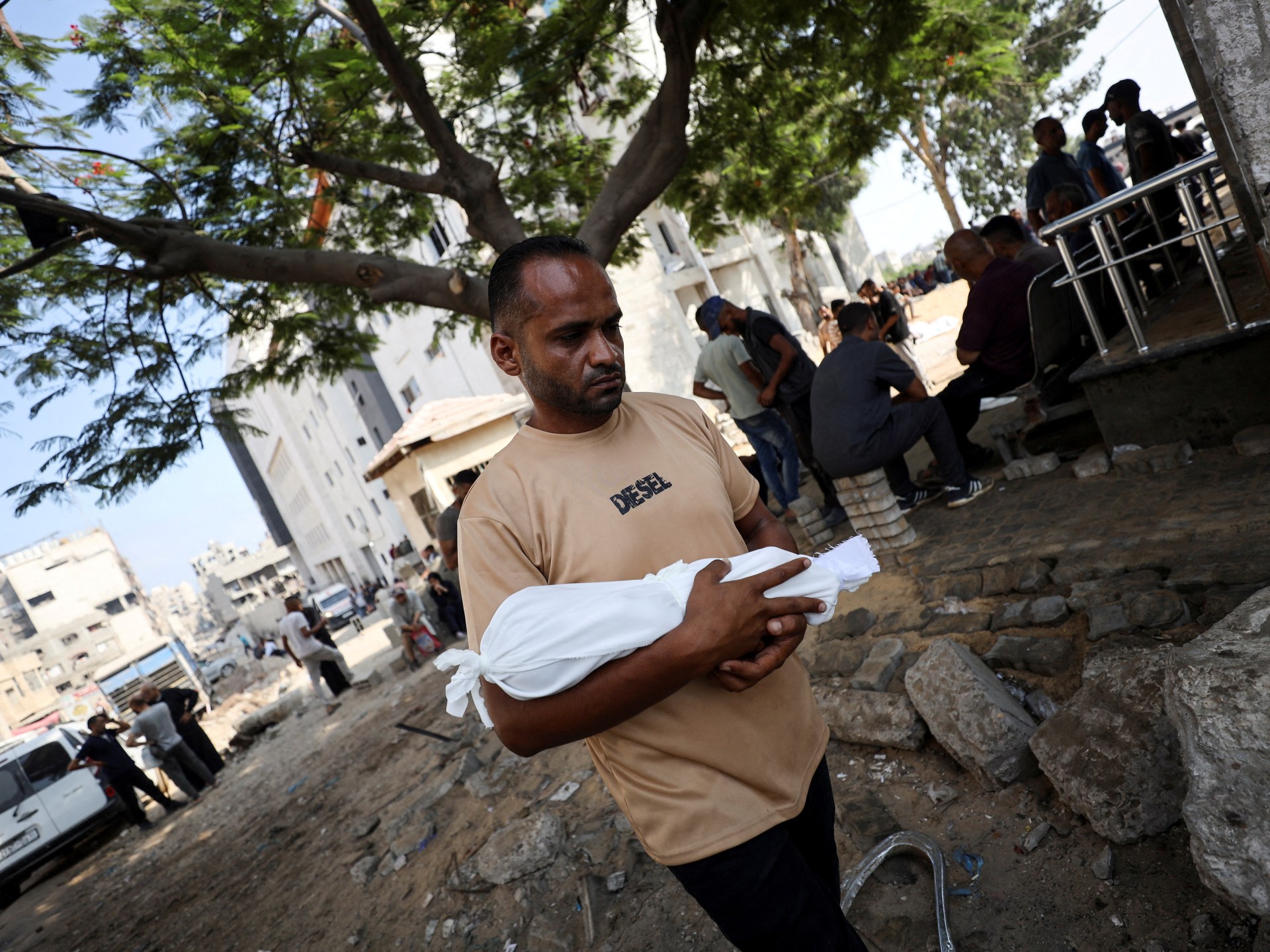 2025 07 22t135922z 2005639481 rc2lrfavv5lc rtrmadp 3 israel palestinians gaza hunger 1753507310.jpg