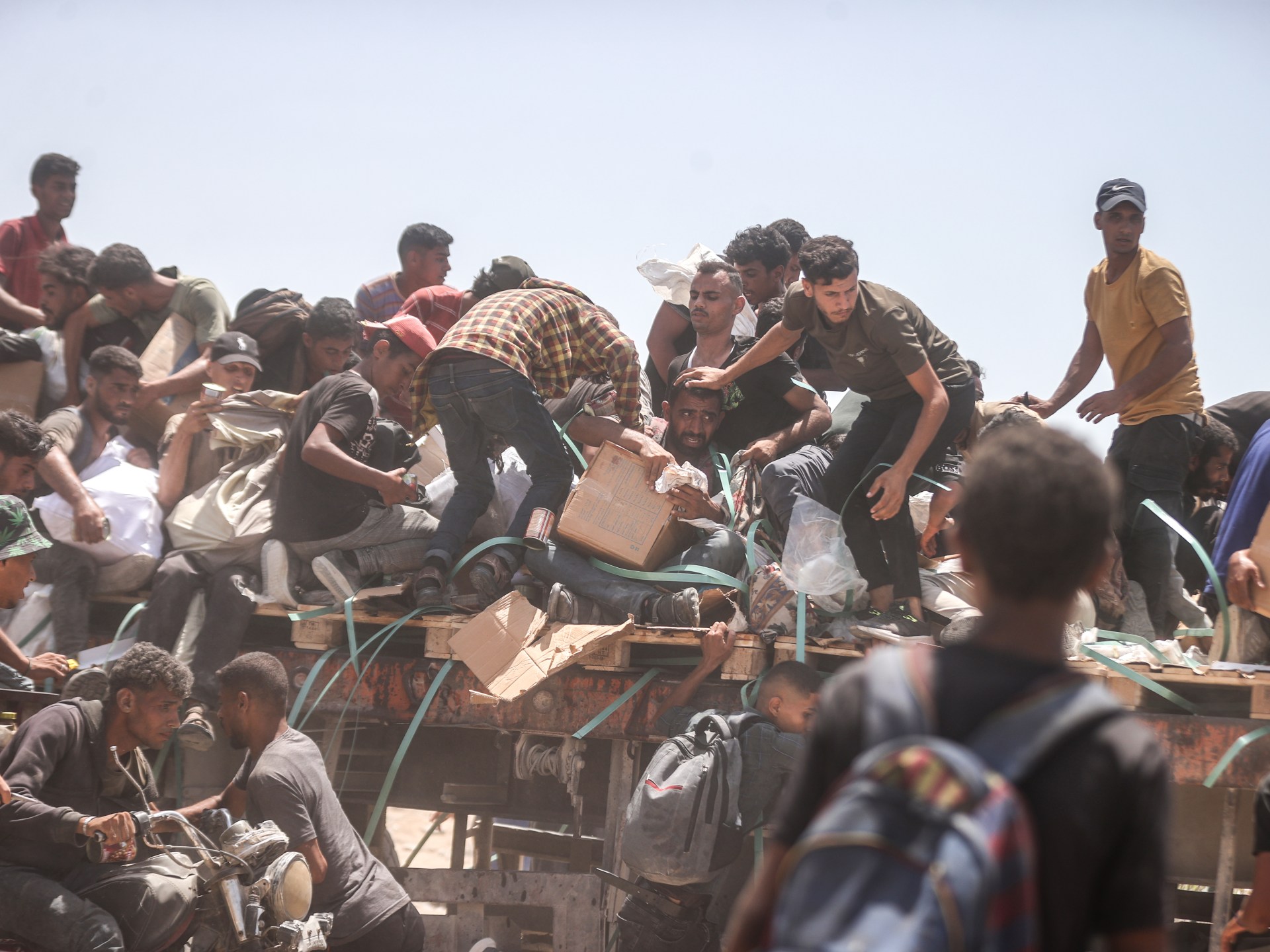 Aa 20250730 38706649 38706642 starving palestinians flock to aid point for scarce flour amid israeli.jpeg