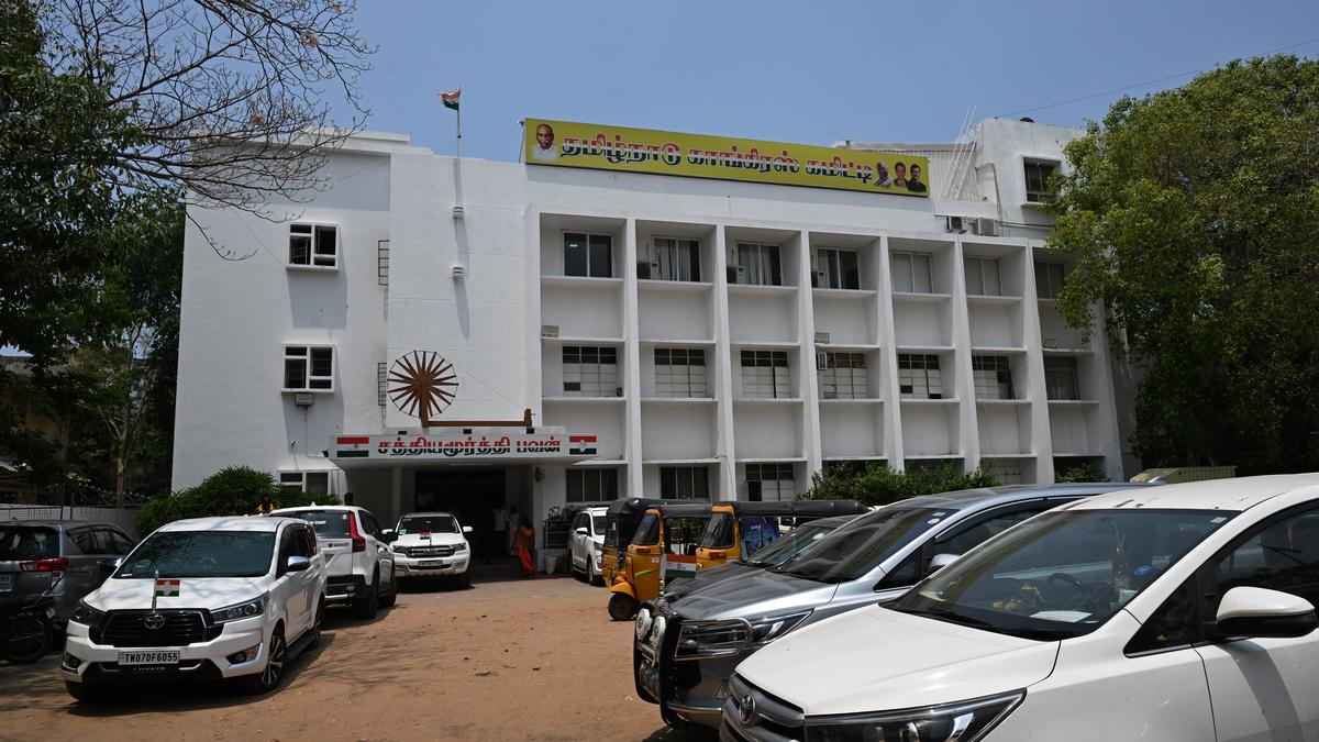Parliamentary20poll20results20bjp20congress20dmk20admk20evm20vote20counting 28.jpg