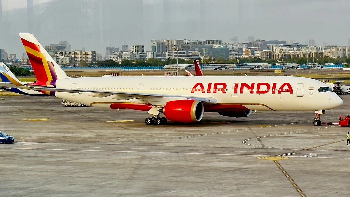 Bloombergquint2f2025 03 252fch7q47fo2fair20india20120viajay.jpg