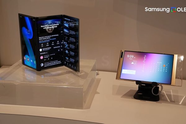 Samsung flex g s display ces 2022 abhijeet mishra 1648111969040.jpg