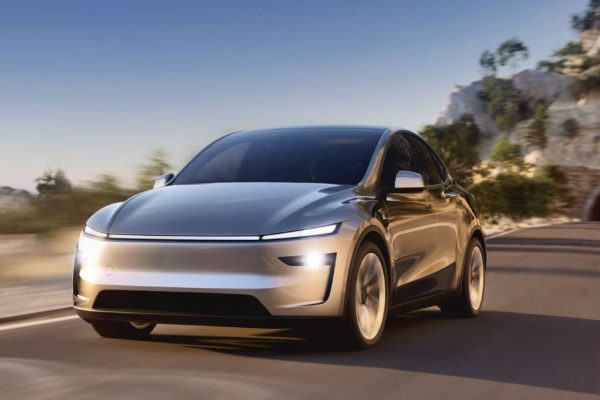 Tesla model y 1752559322908.jpg