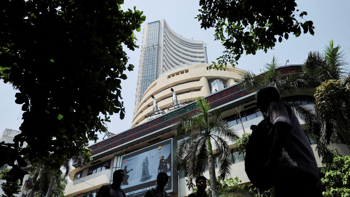 2025 07 04t063922z 1738931305 rc2usdazdy5t rtrmadp 3 india brokers stocks jane street.jpg