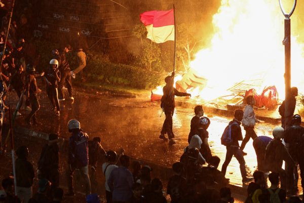 2025 08 29t140811z 1466407652 rc2zggab6kon rtrmadp 3 indonesia politics protests 1756621331.jpg