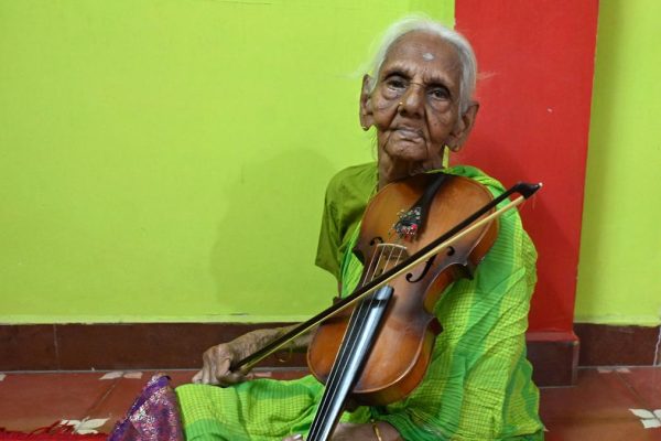 Carnatic20violinist20mathirimangalam20meenakshi20subramanian 06.jpg
