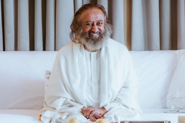 Gurudev 2 scaled.jpg