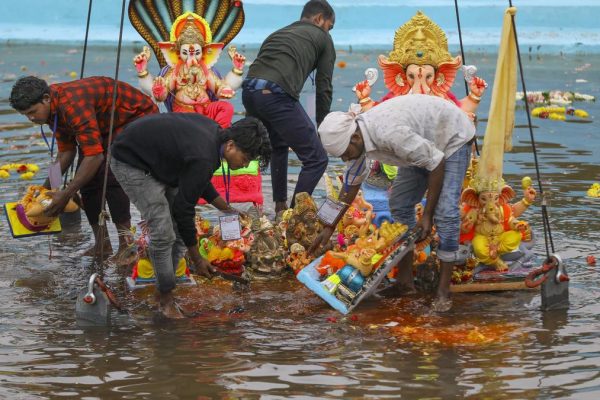 Start early, reach safely: Hyderabad police on Ganesh idol immersions Pti08 31 2025 000444a.jpg