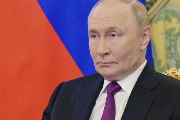 Russia uae 30312.jpg