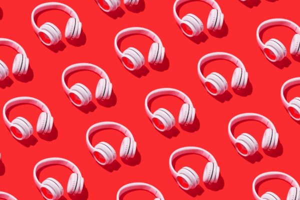 Stk427 getty headphones.jpg