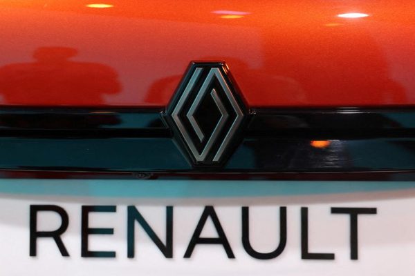 2025 07 30t181742z 281653330 rc26sfaz586h rtrmadp 3 renault ceo challenges.jpg