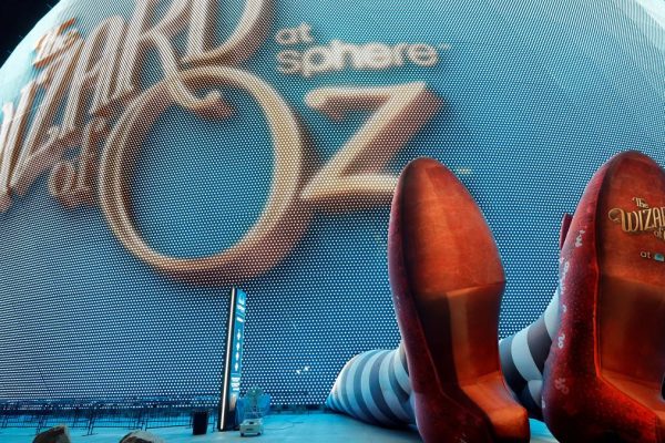 2025 08 29t090702z 609406338 rc2fbgaj35fg rtrmadp 3 film wizard of oz.jpg
