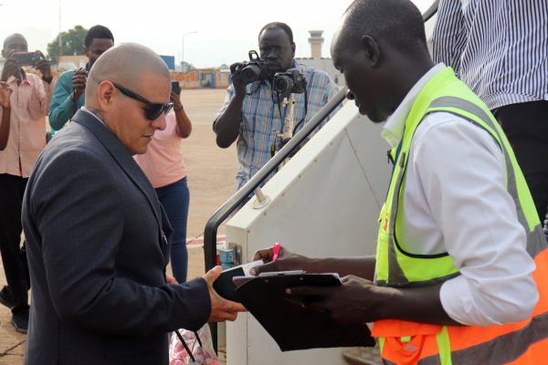 Ap25249617341152 1757189490.jpg