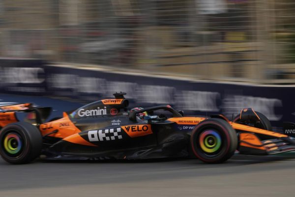 Azerbaijan f1 gp auto racing 88576.jpg